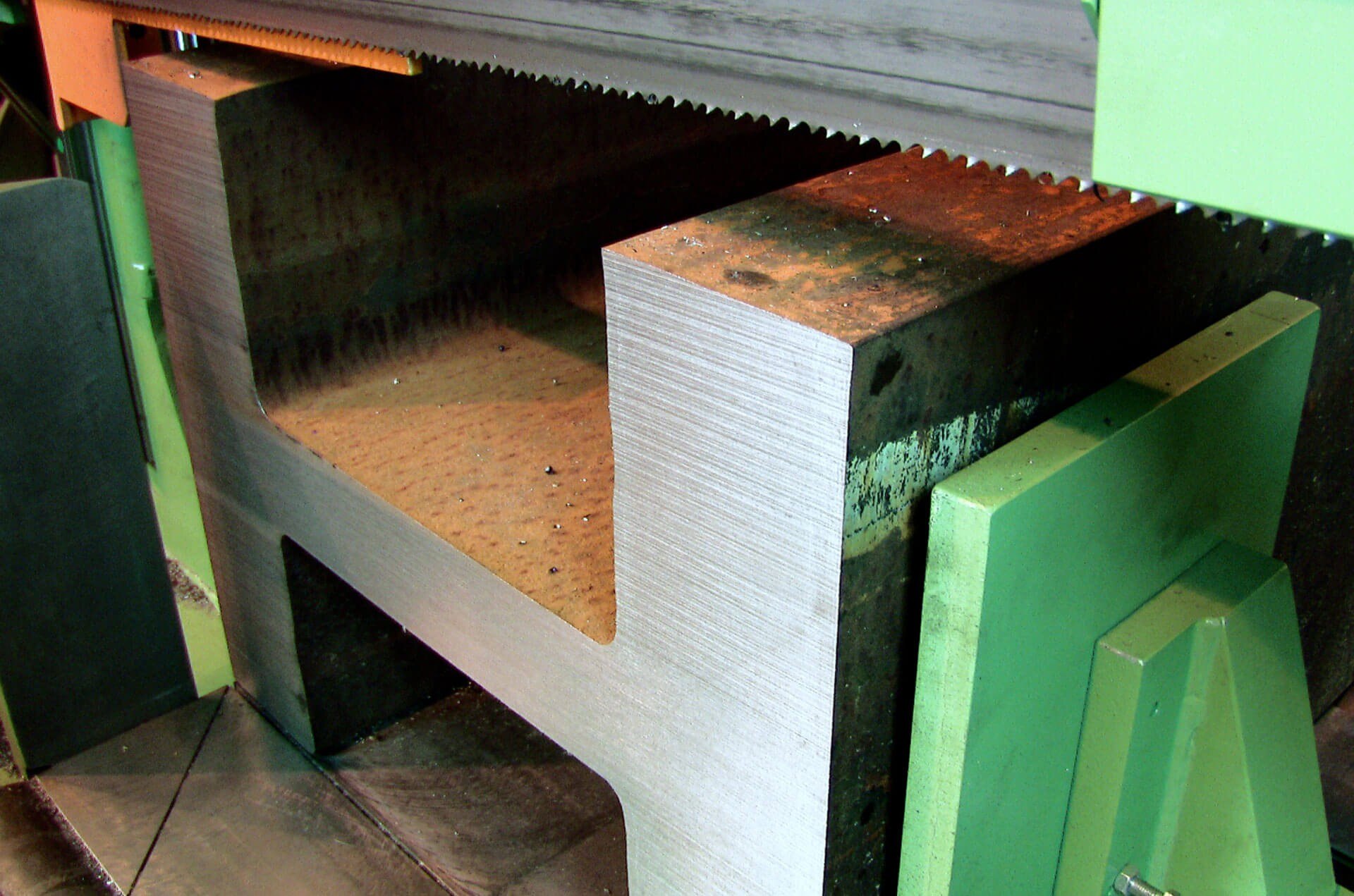 dicing saw chipping